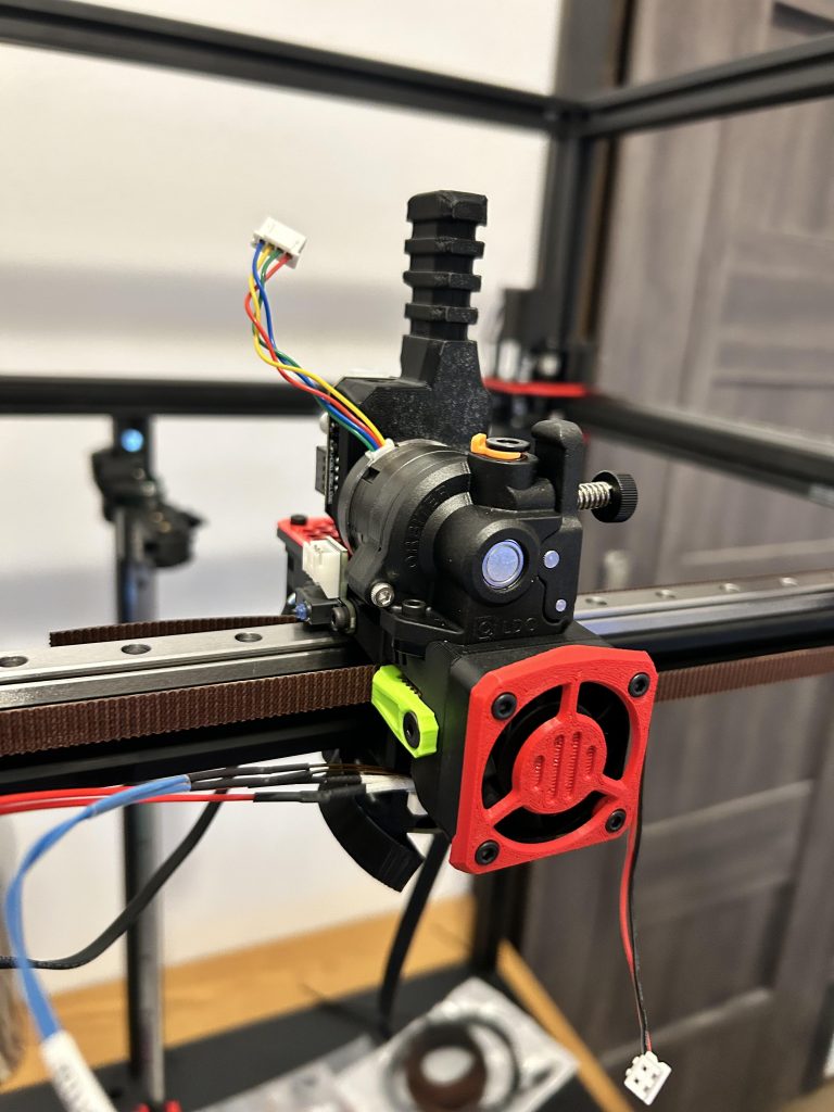 Budować drukarkę 3D samodzielnie czy zlecić to profesjonalistom?